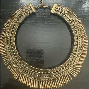 Elegant Gold Statement Necklace